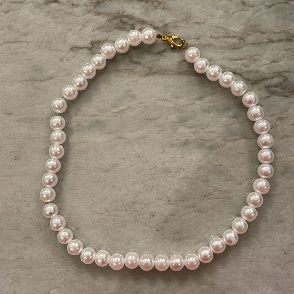 Faux Pearl Necklace & Bracelet - Picture 2 of 3